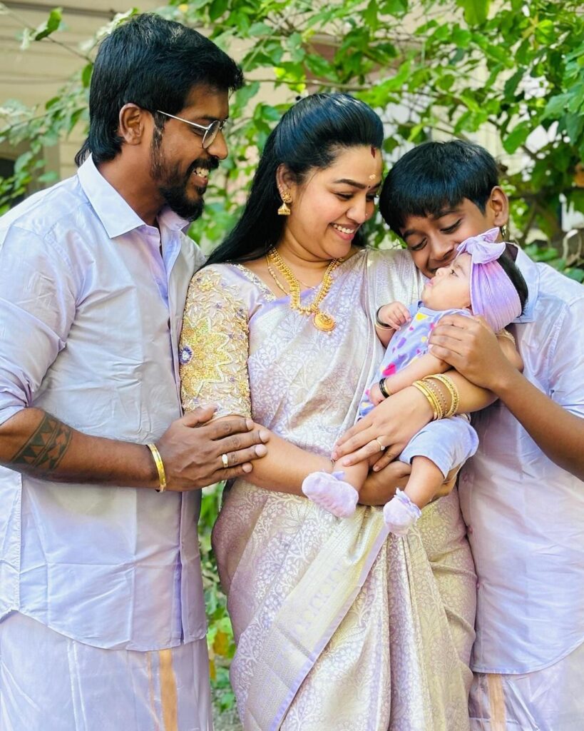Gayathri yuvaraj celebrating wedding anniversary with her baby